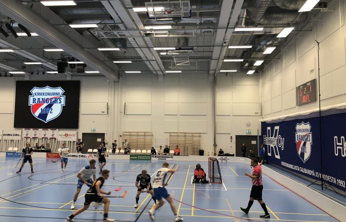 DT-SPORT VIDEO PRO LED-screen tulostaulujärjestelmä Jokirinteen oppimiskeskuksessa